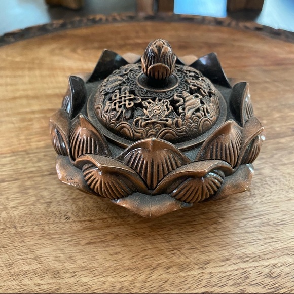 Cast Lotus Tibetan Incense/Candle Holder - Picture 9 of 14
